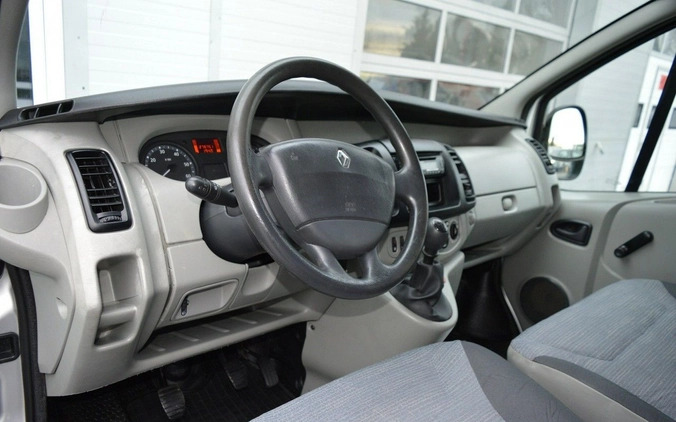 Renault Trafic cena 28900 przebieg: 278000, rok produkcji 2007 z Hrubieszów małe 379